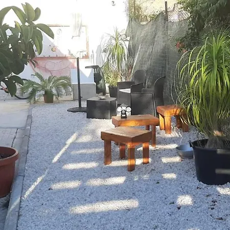 Borgo Marinaro La Medusa - Matrimoniale Con Bagno Privato- شقة فندقية أرباتاكْسْ