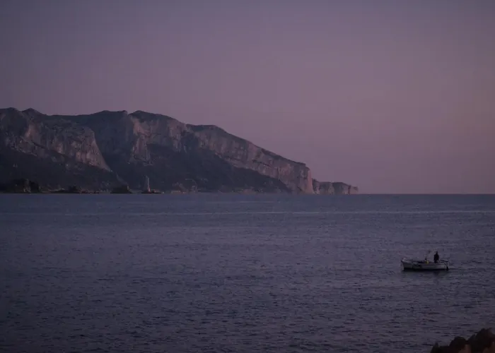 Borgo Marinaro La Medusa - Matrimoniale Con Bagno Privato- Ξενοδοχείο με διαμερίσματα Àrbatax